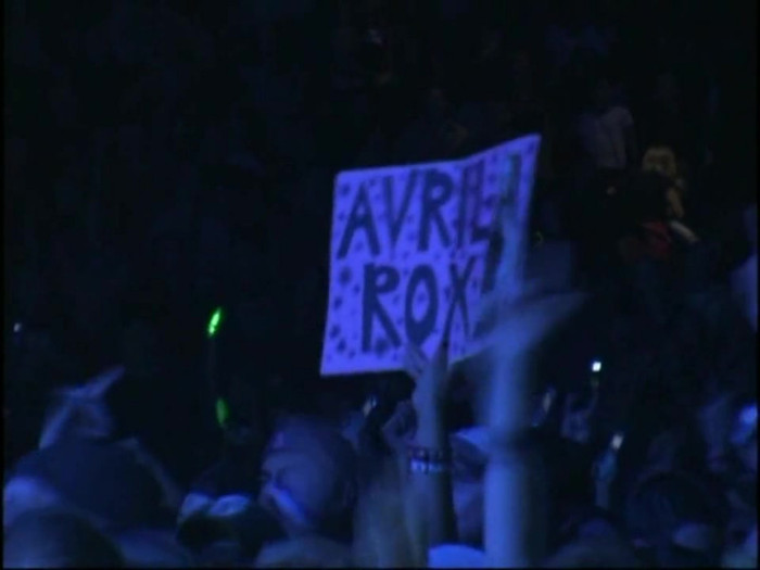 Bonez Tour Documentary [HD] Part2 - Avril Lavigne 0999