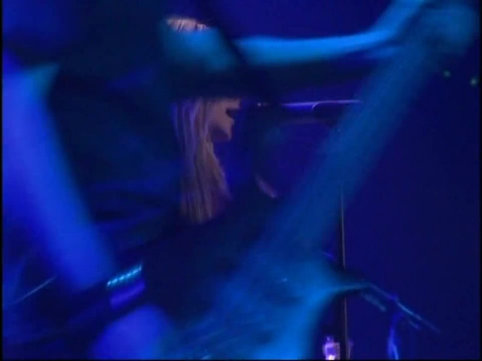 Bonez Tour Documentary [HD] Part2 - Avril Lavigne 2951