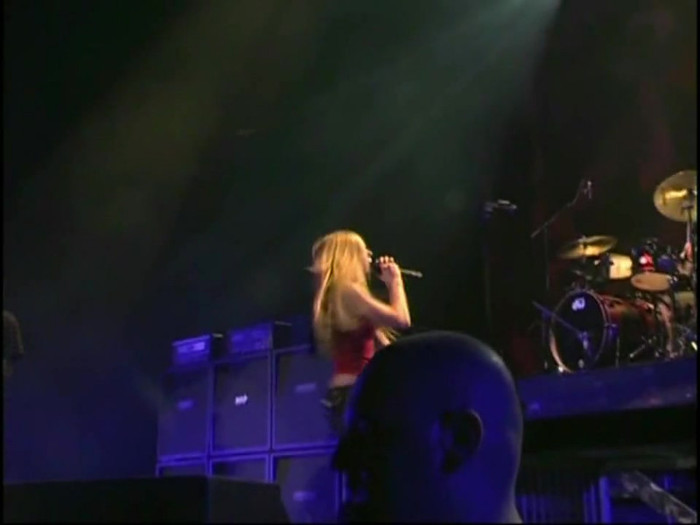 Bonez Tour Documentary [HD] Part2 - Avril Lavigne 1974