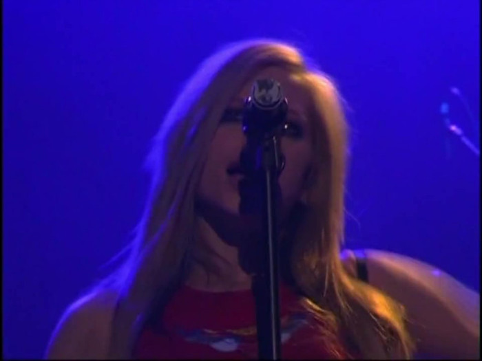 Bonez Tour Documentary [HD] Part2 - Avril Lavigne 2955