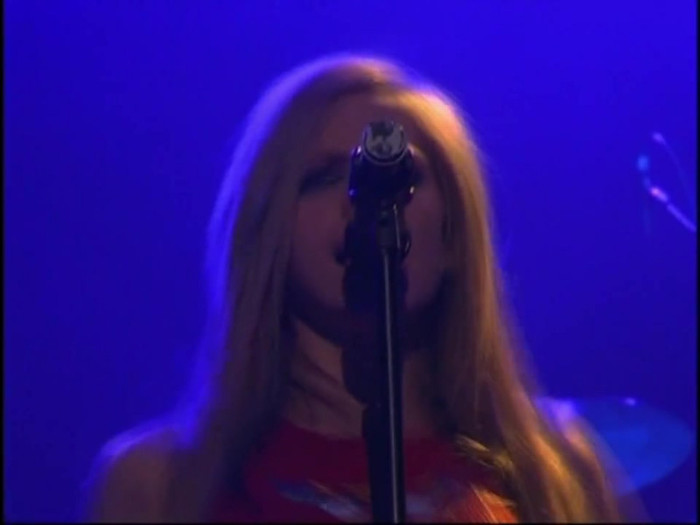 Bonez Tour Documentary [HD] Part2 - Avril Lavigne 2957