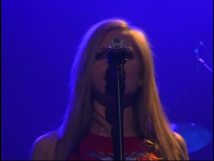 Bonez Tour Documentary [HD] Part2 - Avril Lavigne 2960