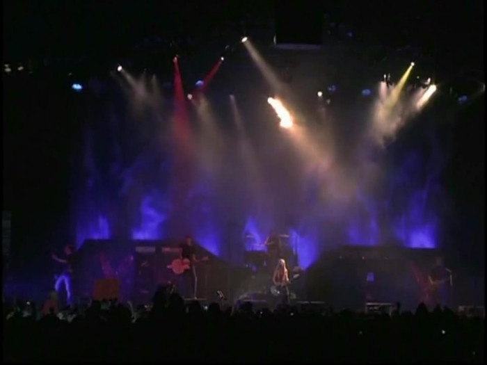 Bonez Tour Documentary [HD] Part2 - Avril Lavigne 1495