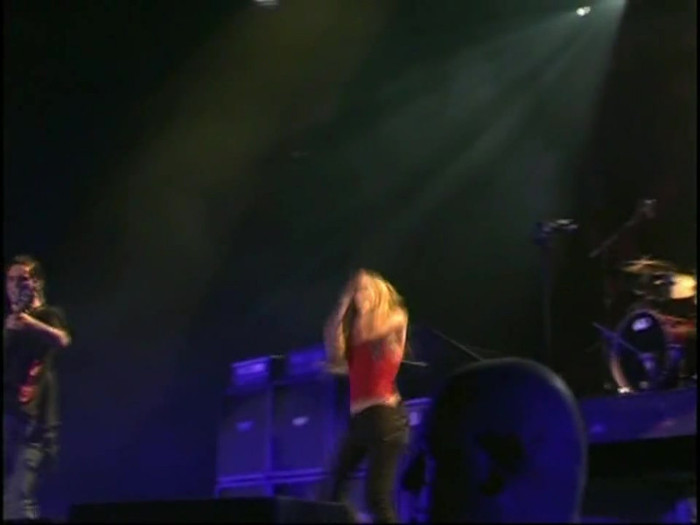 Bonez Tour Documentary [HD] Part2 - Avril Lavigne 1984