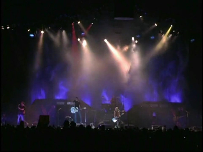 Bonez Tour Documentary [HD] Part2 - Avril Lavigne 1500