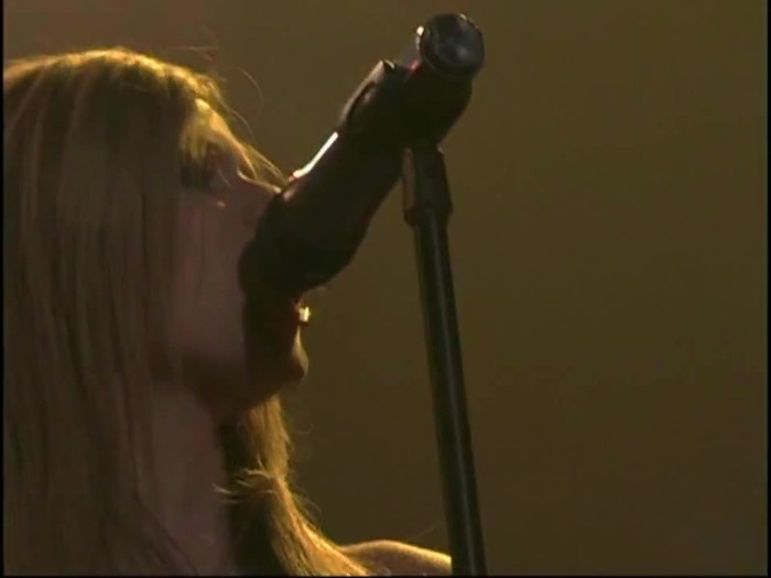 Bonez Tour Documentary [HD] Part2 - Avril Lavigne 2491