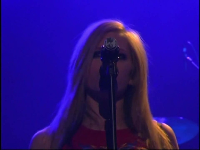 Bonez Tour Documentary [HD] Part2 - Avril Lavigne 2969