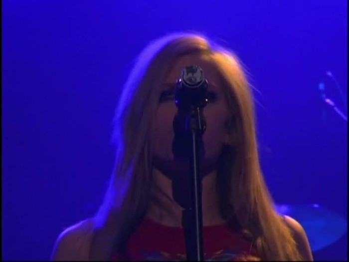 Bonez Tour Documentary [HD] Part2 - Avril Lavigne 2970