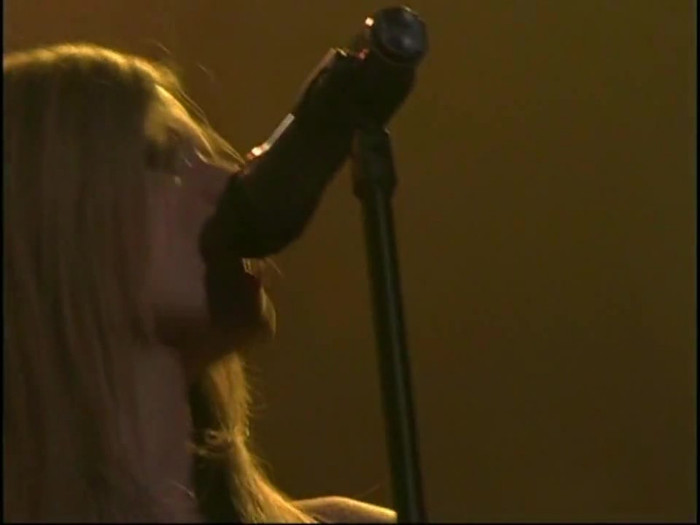 Bonez Tour Documentary [HD] Part2 - Avril Lavigne 2494