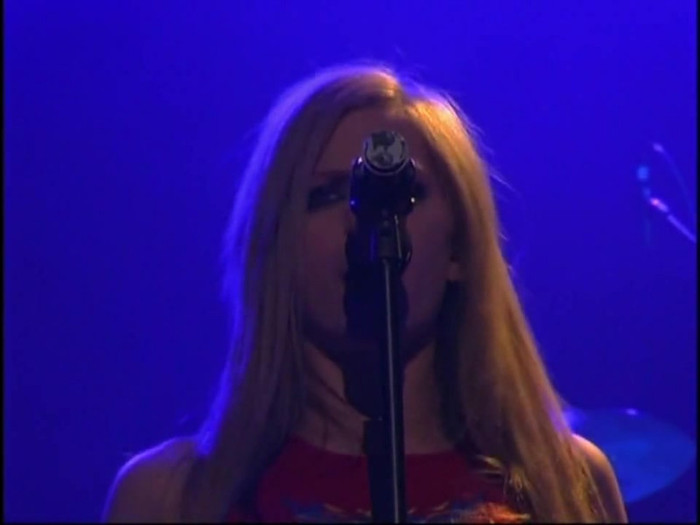 Bonez Tour Documentary [HD] Part2 - Avril Lavigne 2972