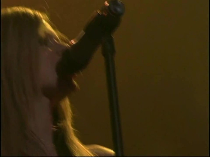 Bonez Tour Documentary [HD] Part2 - Avril Lavigne 2496