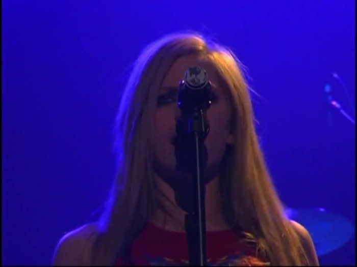 Bonez Tour Documentary [HD] Part2 - Avril Lavigne 2973