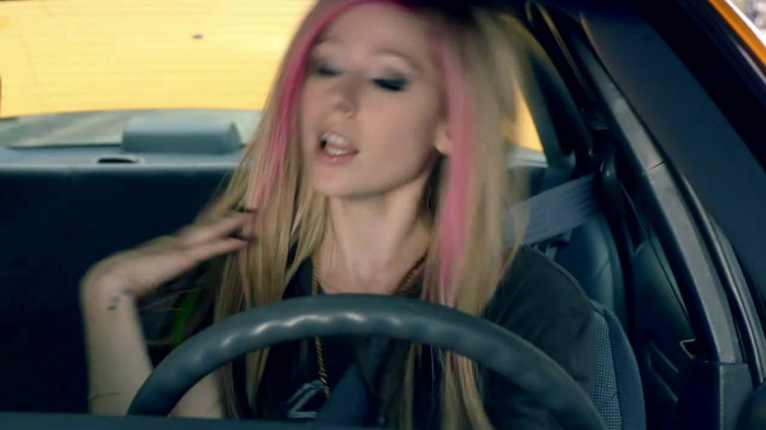 Avril Lavigne - What The Hell_youtube_original 0908 - Avril - Lavigne - What - The - Hell - oo2