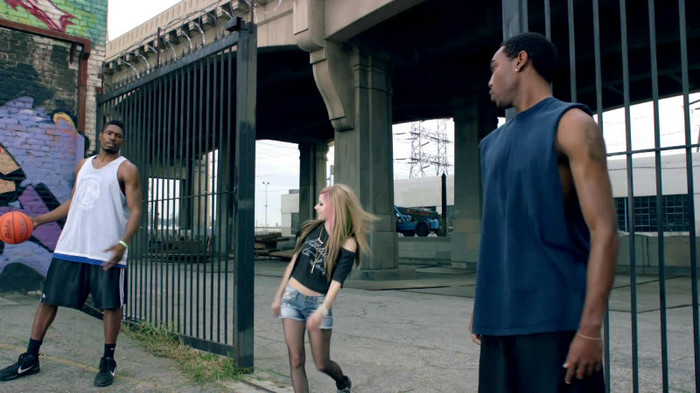 Avril Lavigne - What The Hell_youtube_original 1180 - Avril - Lavigne - What - The - Hell - oo3