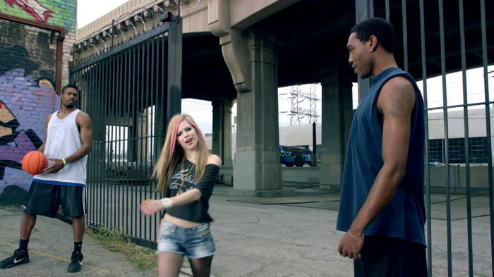 Avril Lavigne - What The Hell_youtube_original 1193 - Avril - Lavigne - What - The - Hell - oo3