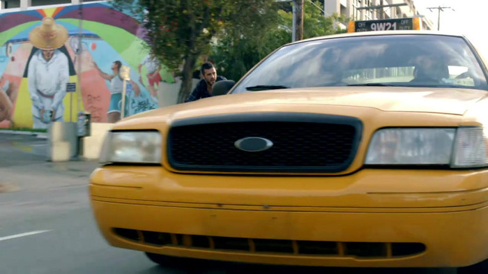 Avril Lavigne - What The Hell_youtube_original 0952