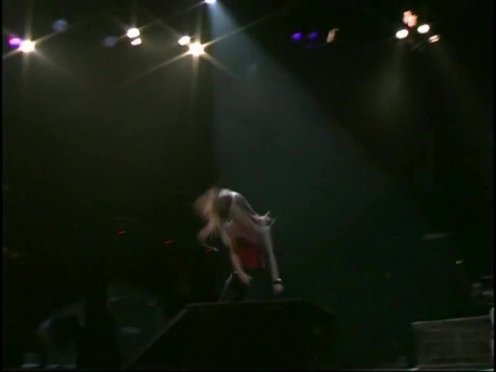 Bonez Tour Documentary [HD] Part2 - Avril Lavigne 3019 - Avril - Lavigne - 2008 - Bonez - Tour - Documentary - oo7