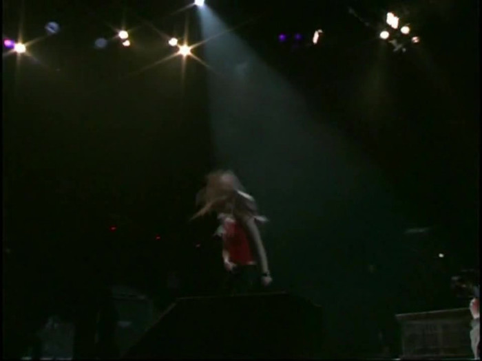 Bonez Tour Documentary [HD] Part2 - Avril Lavigne 3020 - Avril - Lavigne - 2008 - Bonez - Tour - Documentary - oo7