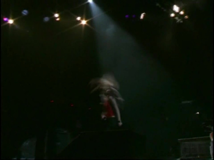 Bonez Tour Documentary [HD] Part2 - Avril Lavigne 3022