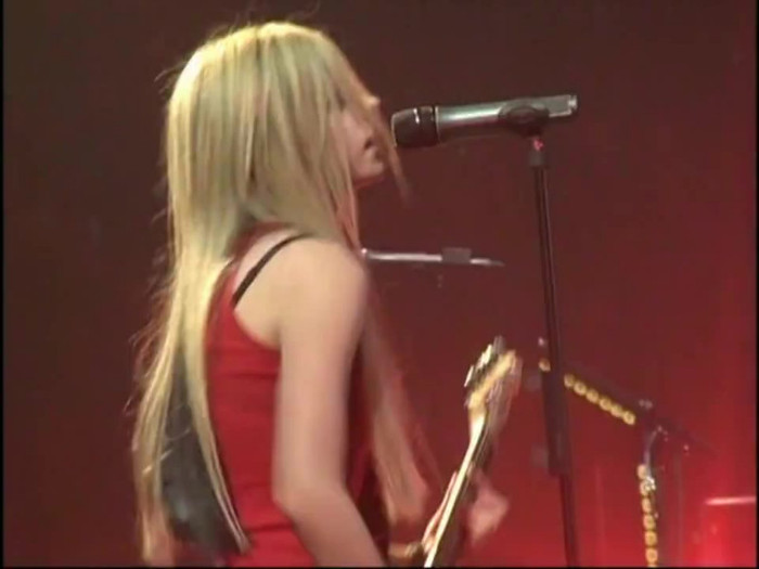 Bonez Tour Documentary [HD] Part2 - Avril Lavigne 3507