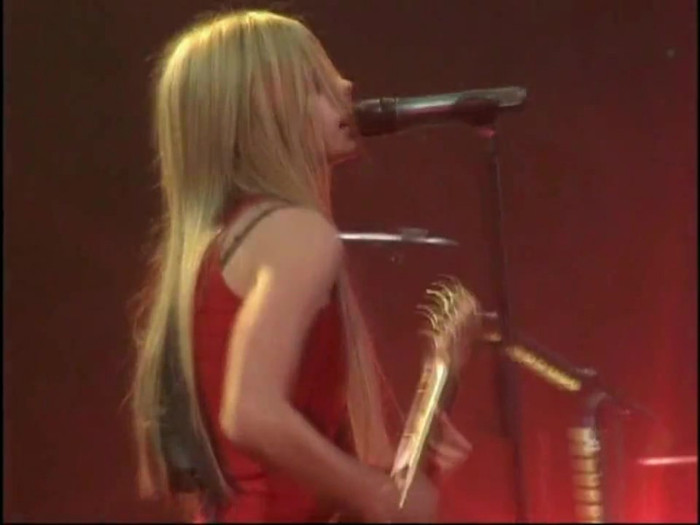 Bonez Tour Documentary [HD] Part2 - Avril Lavigne 3509 - Avril - Lavigne - 2008 - Bonez - Tour - Documentary - oo8