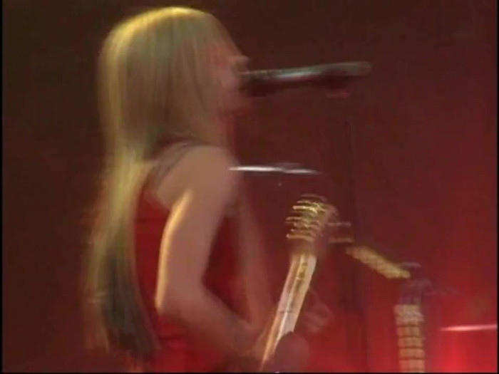 Bonez Tour Documentary [HD] Part2 - Avril Lavigne 3510 - Avril - Lavigne - 2008 - Bonez - Tour - Documentary - oo8