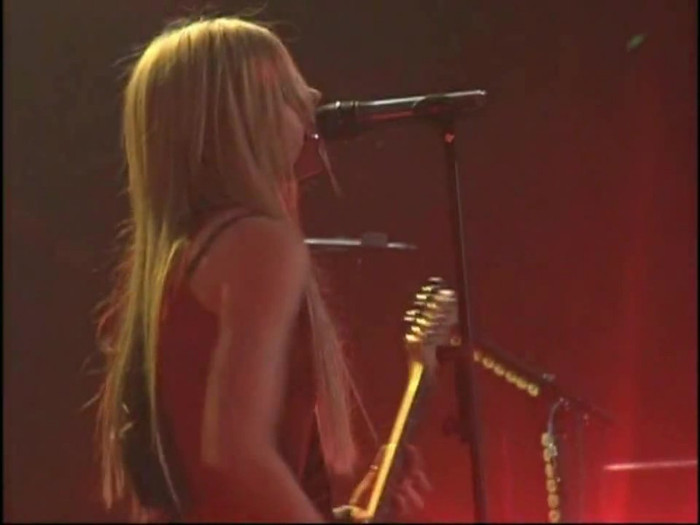 Bonez Tour Documentary [HD] Part2 - Avril Lavigne 3514