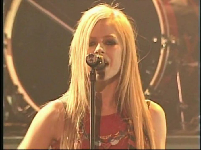 Bonez Tour Documentary [HD] Part2 - Avril Lavigne 3044