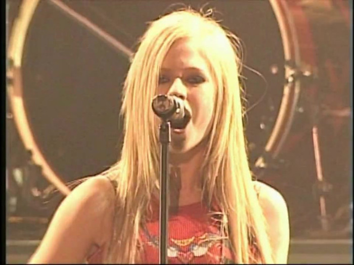 Bonez Tour Documentary [HD] Part2 - Avril Lavigne 3052