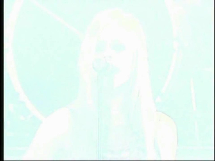 Bonez Tour Documentary [HD] Part2 - Avril Lavigne 3058