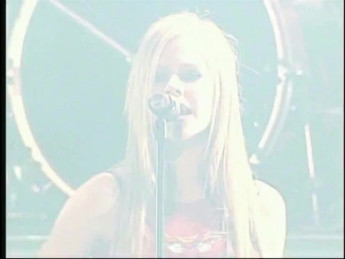 Bonez Tour Documentary [HD] Part2 - Avril Lavigne 3059