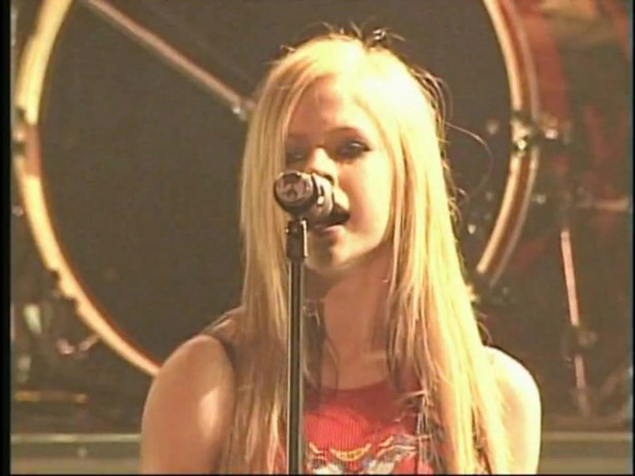 Bonez Tour Documentary [HD] Part2 - Avril Lavigne 3062