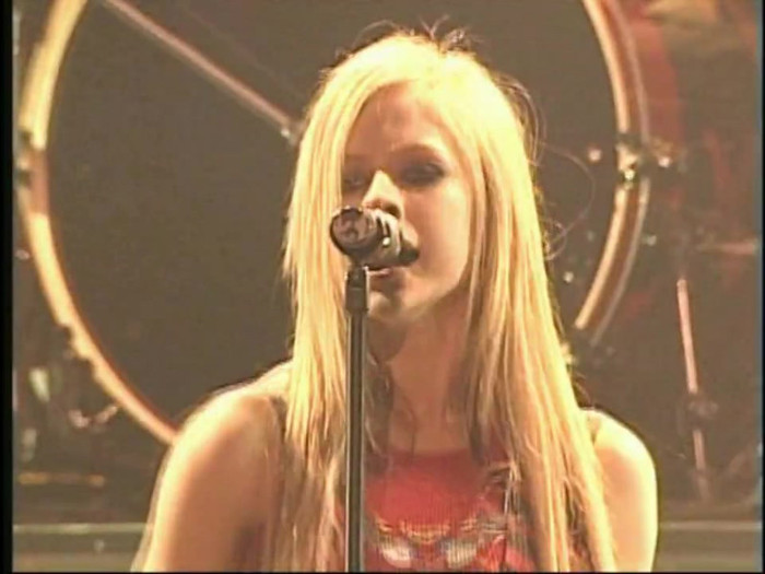 Bonez Tour Documentary [HD] Part2 - Avril Lavigne 3063