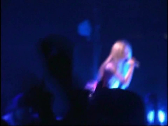 Bonez Tour Documentary [HD] Part2 - Avril Lavigne 3065