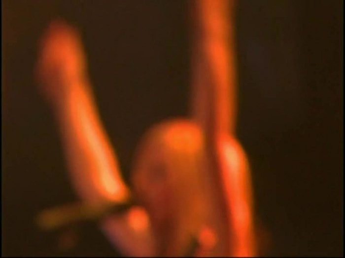 Bonez Tour Documentary [HD] Part2 - Avril Lavigne 4013 - Avril - Lavigne - 2008 - Bonez - Tour - Documentary - oo9