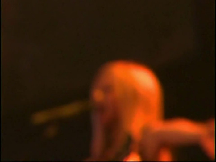 Bonez Tour Documentary [HD] Part2 - Avril Lavigne 4018 - Avril - Lavigne - 2008 - Bonez - Tour - Documentary - oo9