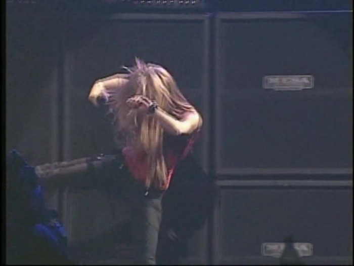 Bonez Tour Documentary [HD] Part2 - Avril Lavigne 3550