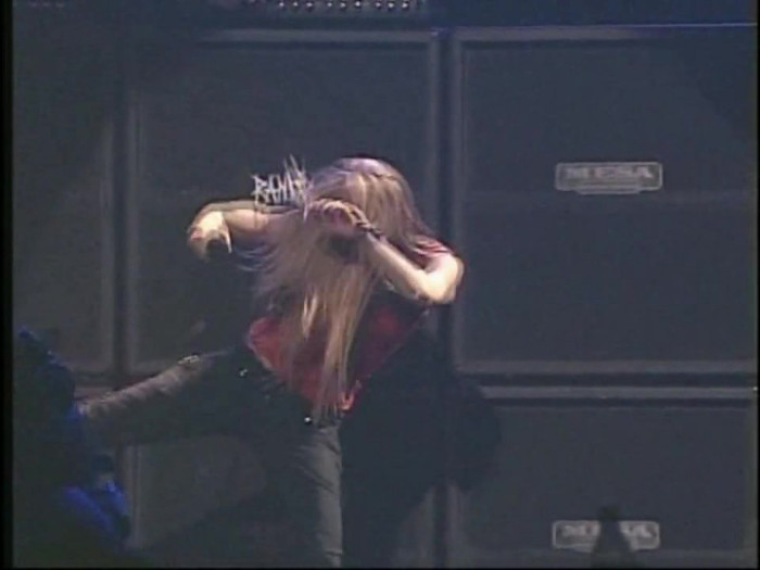 Bonez Tour Documentary [HD] Part2 - Avril Lavigne 3551