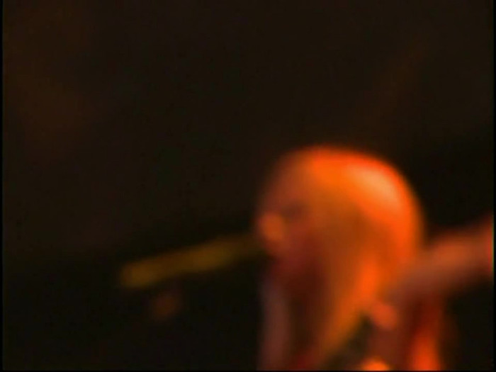 Bonez Tour Documentary [HD] Part2 - Avril Lavigne 4023 - Avril - Lavigne - 2008 - Bonez - Tour - Documentary - oo9