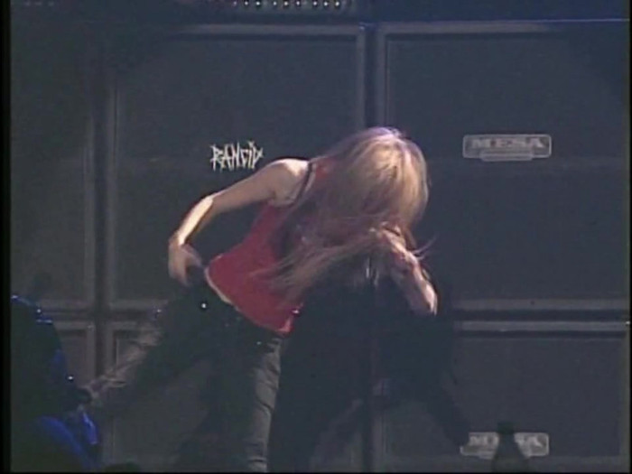 Bonez Tour Documentary [HD] Part2 - Avril Lavigne 3554