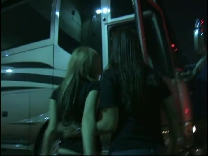 Bonez Tour Documentary [HD] Part2 - Avril Lavigne 4504