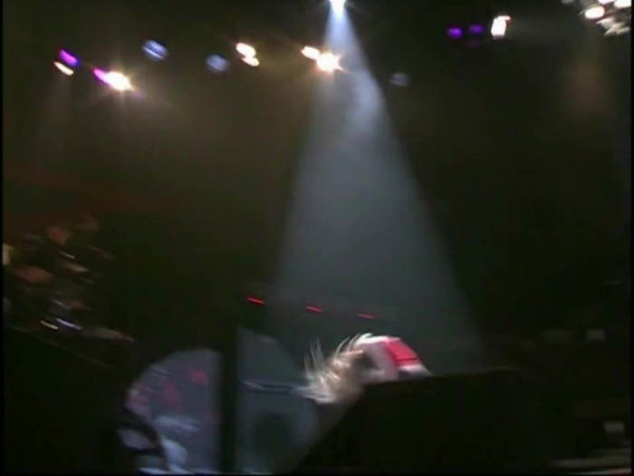 Bonez Tour Documentary [HD] Part2 - Avril Lavigne 3565 - Avril - Lavigne - 2008 - Bonez - Tour - Documentary - oo8