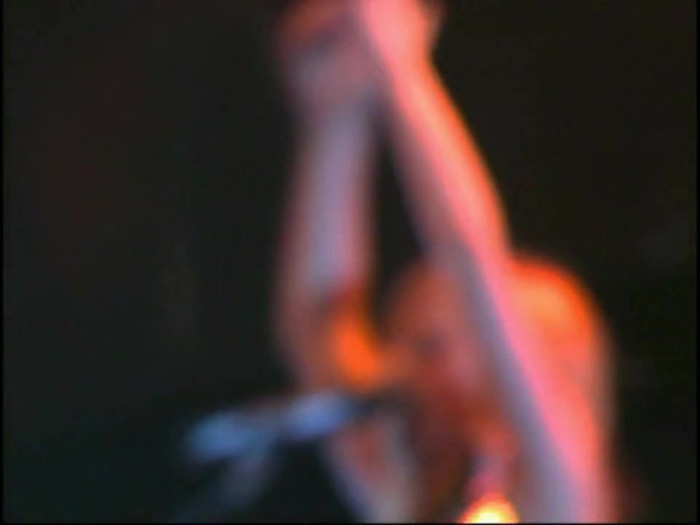 Bonez Tour Documentary [HD] Part2 - Avril Lavigne 4040 - Avril - Lavigne - 2008 - Bonez - Tour - Documentary - oo9