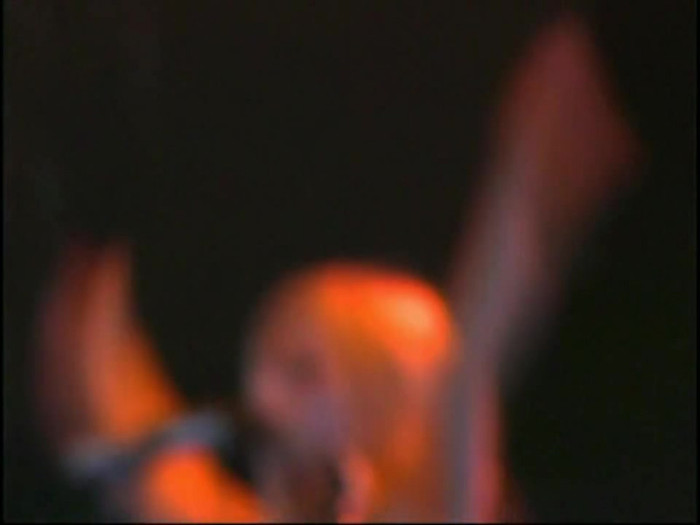 Bonez Tour Documentary [HD] Part2 - Avril Lavigne 4046 - Avril - Lavigne - 2008 - Bonez - Tour - Documentary - oo9