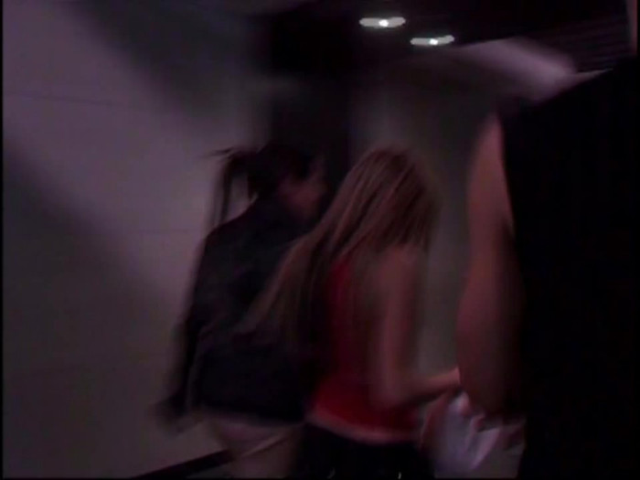 Bonez Tour Documentary [HD] Part2 - Avril Lavigne 4050 - Avril - Lavigne - 2008 - Bonez - Tour - Documentary - oo9