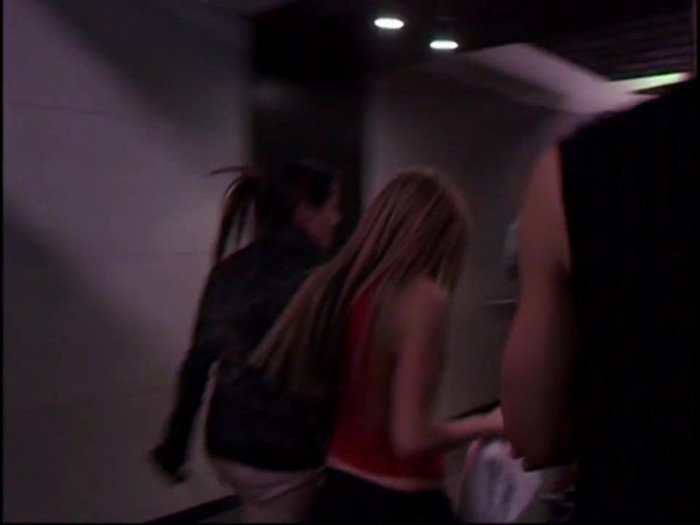 Bonez Tour Documentary [HD] Part2 - Avril Lavigne 4051 - Avril - Lavigne - 2008 - Bonez - Tour - Documentary - oo9
