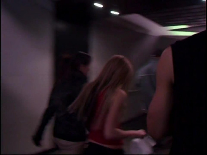 Bonez Tour Documentary [HD] Part2 - Avril Lavigne 4054 - Avril - Lavigne - 2008 - Bonez - Tour - Documentary - oo9