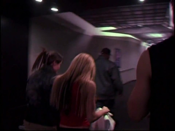 Bonez Tour Documentary [HD] Part2 - Avril Lavigne 4062 - Avril - Lavigne - 2008 - Bonez - Tour - Documentary - oo9