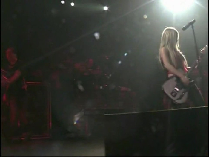 Bonez Tour Documentary [HD] Part2 - Avril Lavigne 3600 - Avril - Lavigne - 2008 - Bonez - Tour - Documentary - oo8
