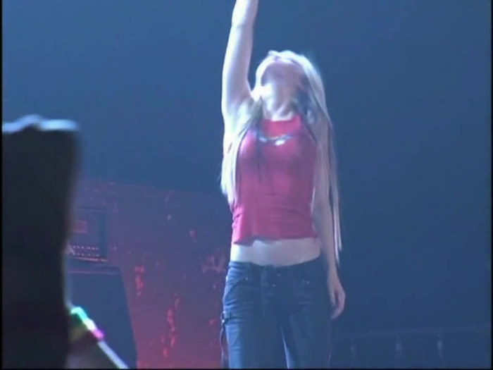 Bonez Tour Documentary [HD] Part2 - Avril Lavigne 3125